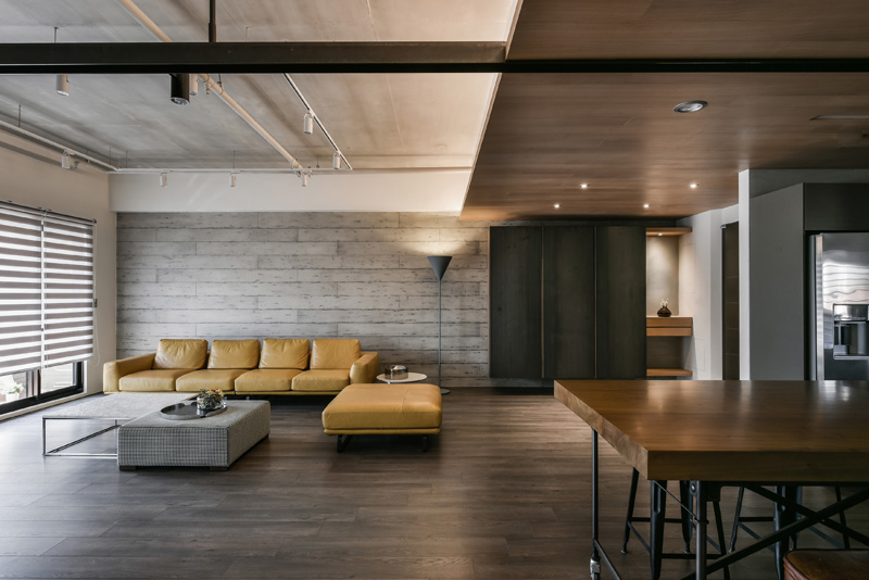 ترکیب چوب، بتن و فلز در دکوراسیون داخلی آپارتمانی در تایوان