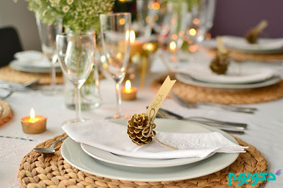 christmas-dinner-table-decorations-natural-fiber-placemats-pinecones-candles