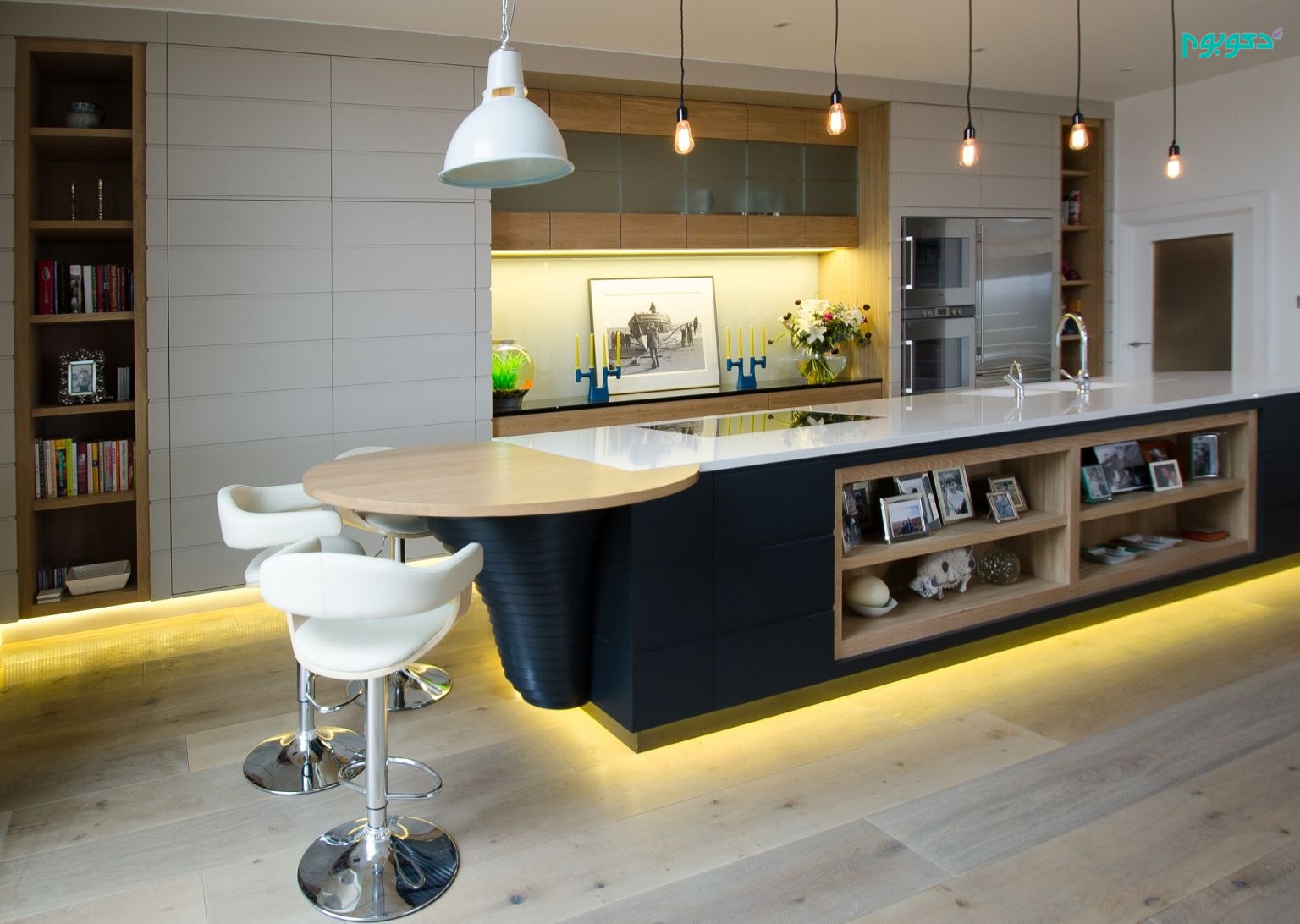 26-get-the-glow-kitchen-island-idea-homebnc-768x546@2x.jpg