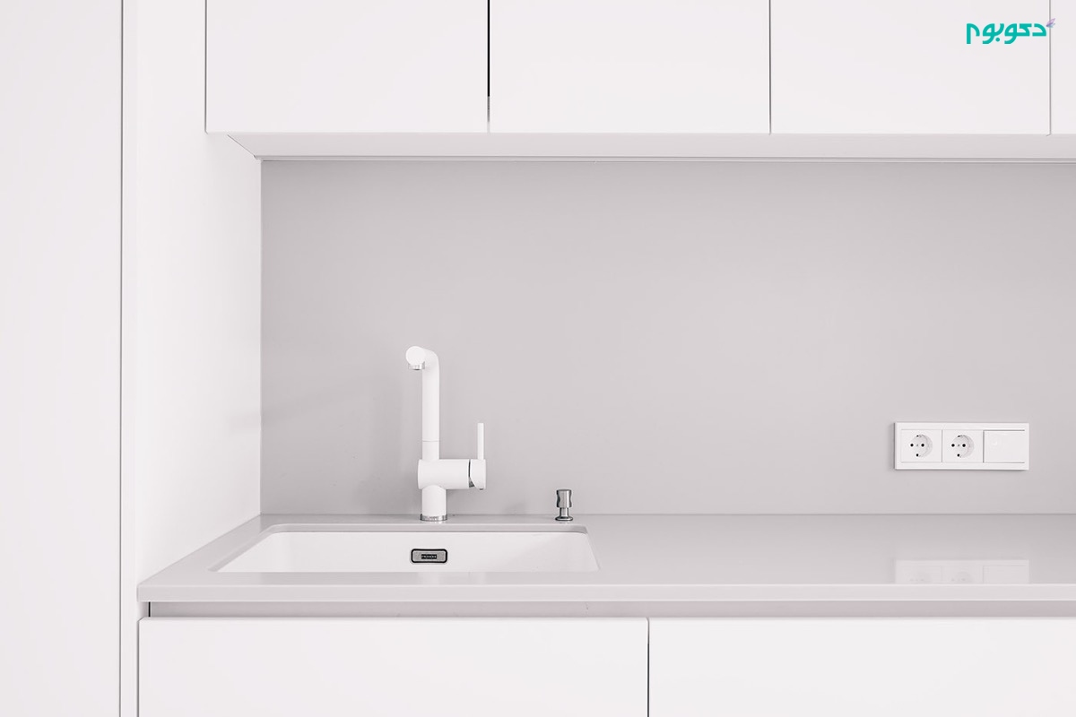 White-faucet.jpg