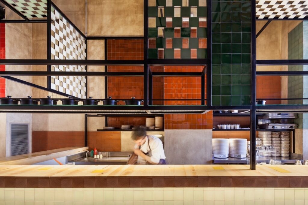 طراحی رستوران کاتالانی با عنوان لذت