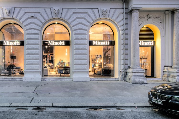 برند Minotti در وین 30 مدل نمای مغازه رومی