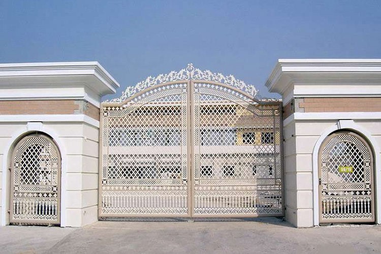 طراحی ورودی باغ ویلا شاهانه