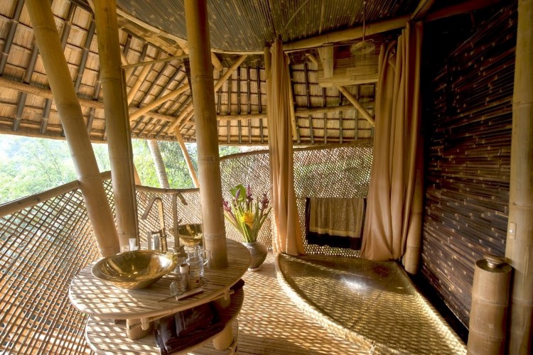استفاده از بامبو در طراحی داخلی مبلمان دهکده سبز